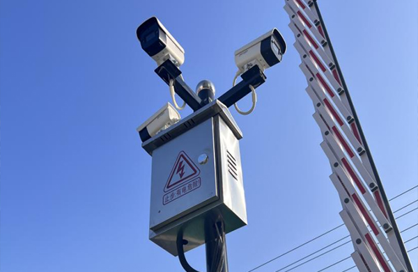 智能全彩攝像機（400萬全彩），消防通道占用監(jiān)測筒機